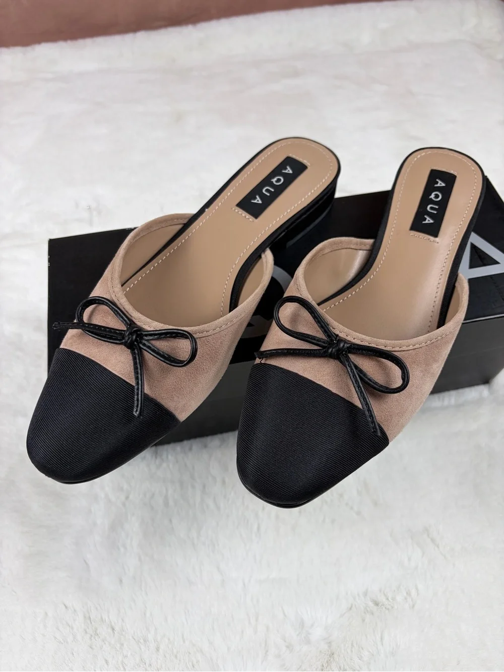 AQUA Bloomingdale’s Snip Toe Flats NEW Black/Nude 8 - Picture 5 of 9